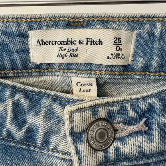 Abercrombie Curve Love The Dad High Rise Distressed Blue Jeans Size 25 Cotton - Picture 4 of 10